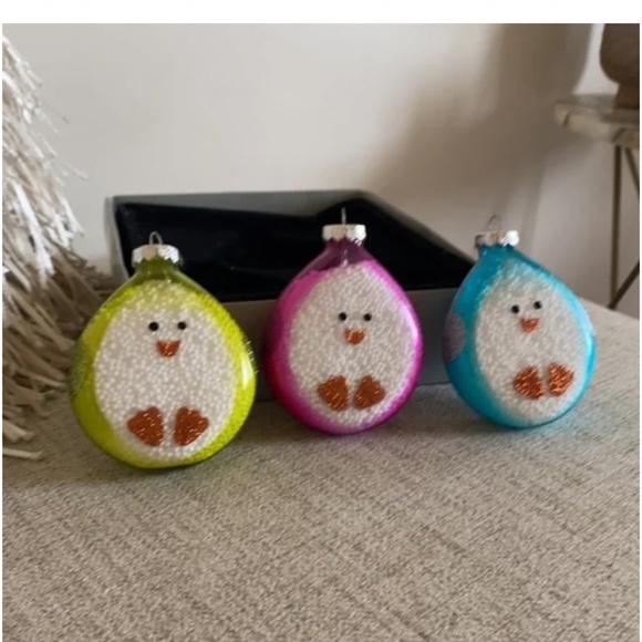 SET OF Beautiful teardrop little face holiday Christmas tree ornaments set of 3 - Picture 3 of 8
